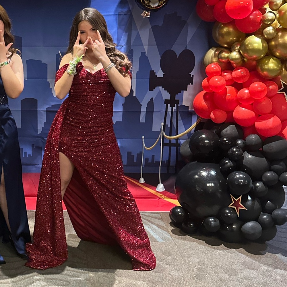 Elegant Red Sequin Prom Dress